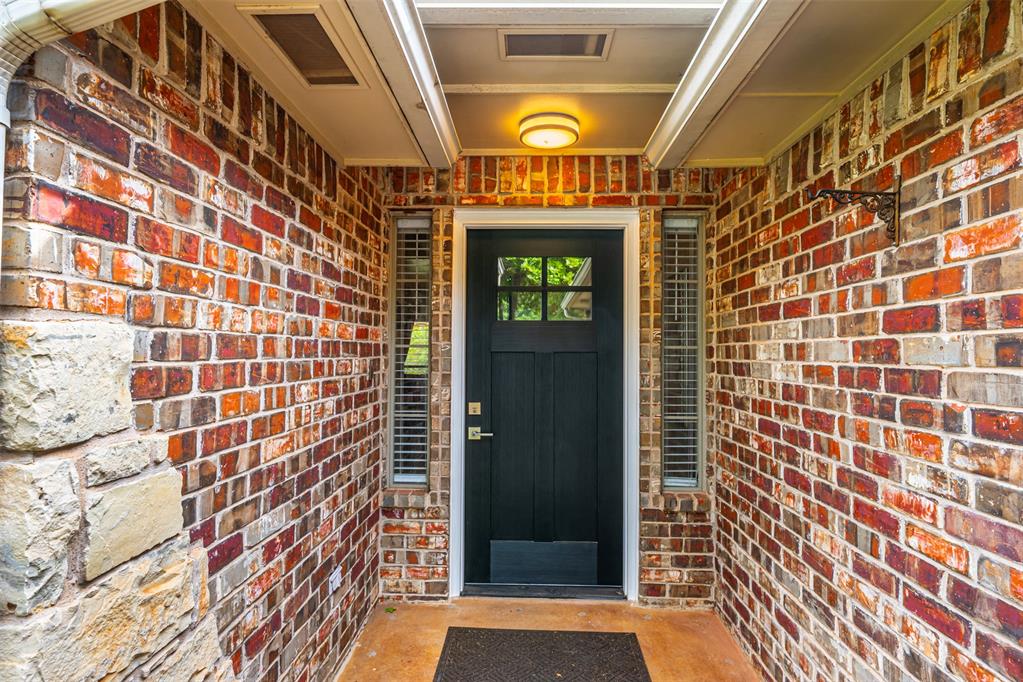 139 Tulip Trail Property Photo 9
