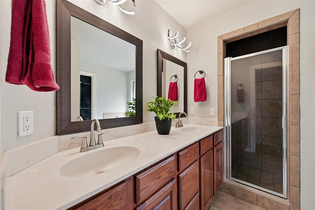 139 Tulip Trail Property Photo 24