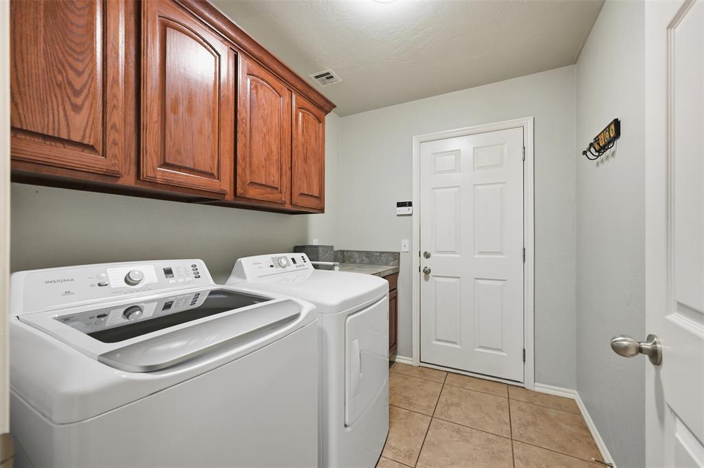 139 Tulip Trail Property Photo 30