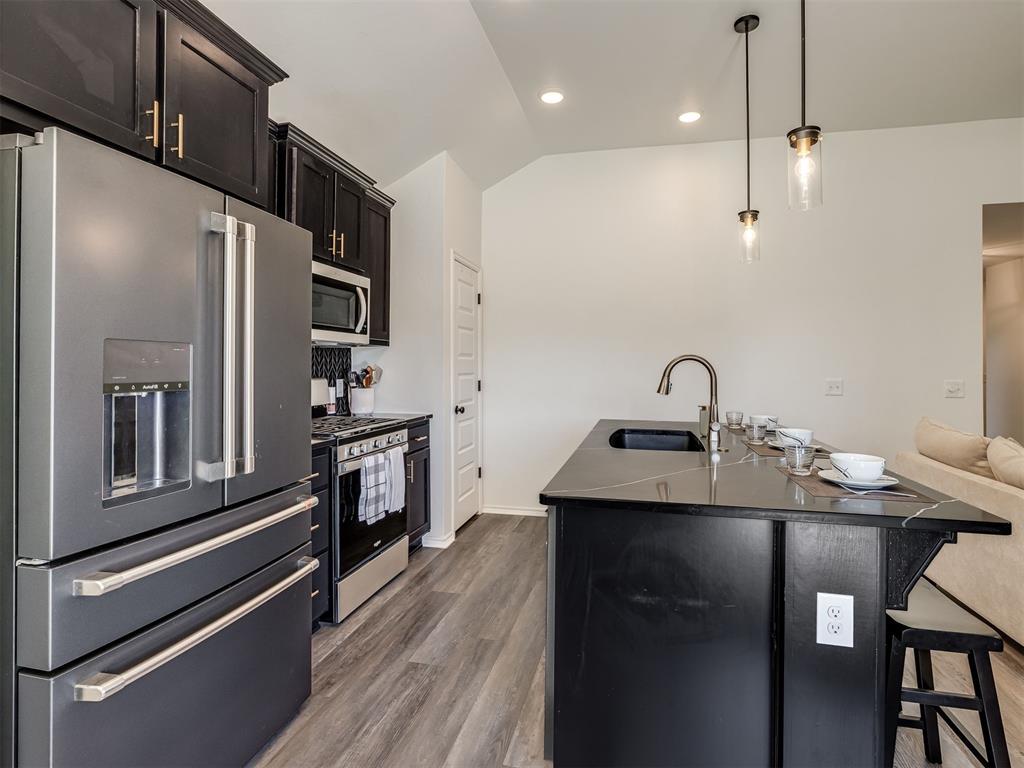 305 Pergola Street Property Photo 12