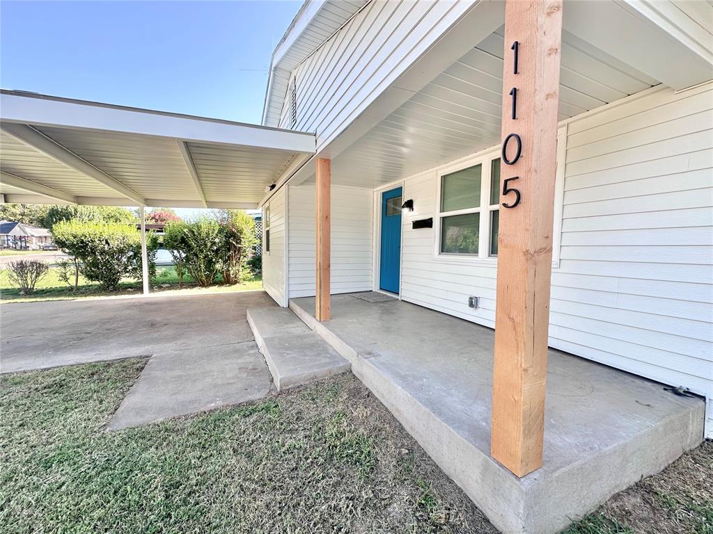 1105 N Mckinley Avenue Property Photo 3