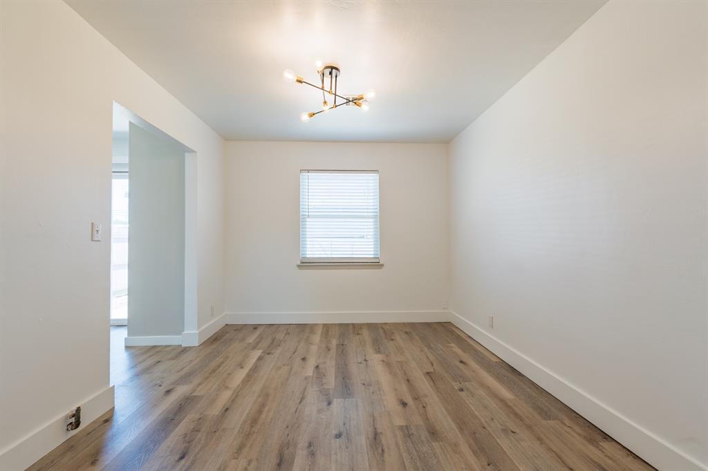 1105 N Mckinley Avenue Property Photo 16