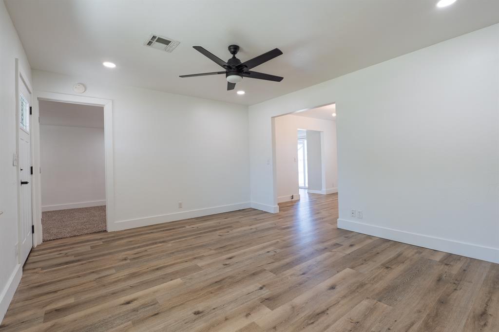 1105 N Mckinley Avenue Property Photo 20