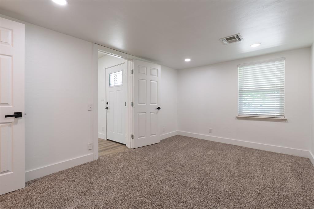 1105 N Mckinley Avenue Property Photo 22
