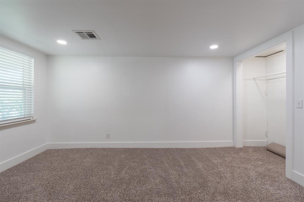 1105 N Mckinley Avenue Property Photo 23