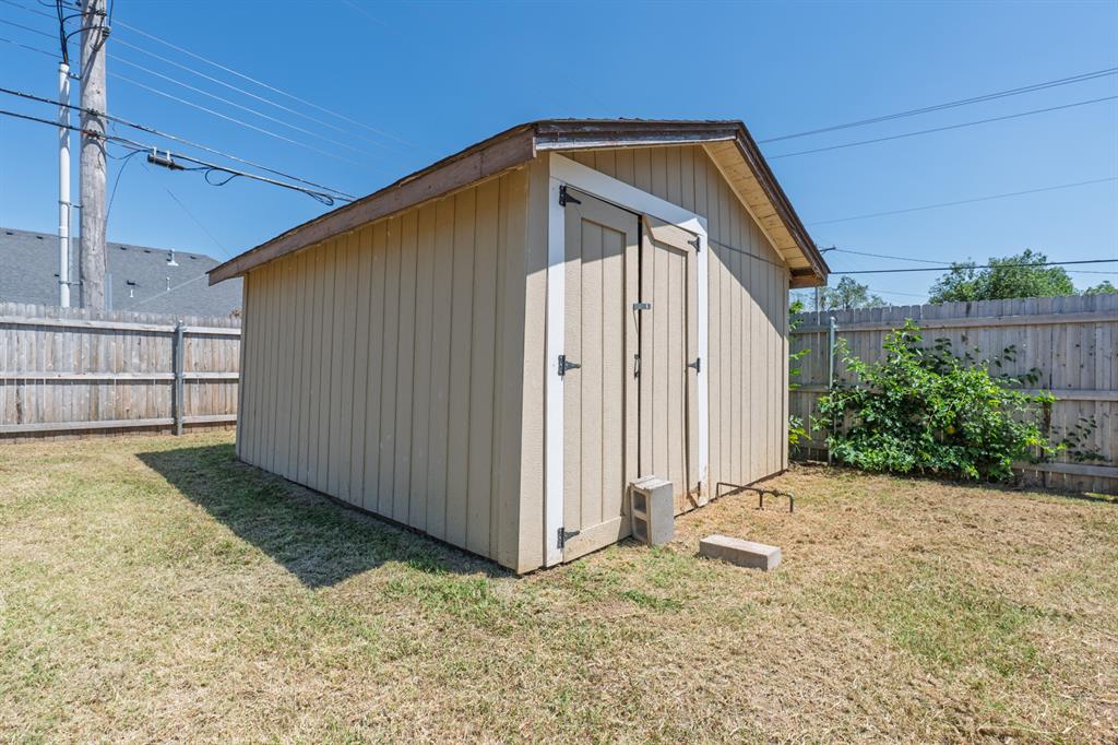 1105 N Mckinley Avenue Property Photo 43