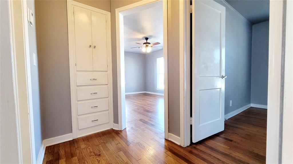 300 E Kittyhawk Drive Property Photo 13