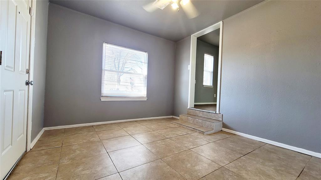 300 E Kittyhawk Drive Property Photo 17