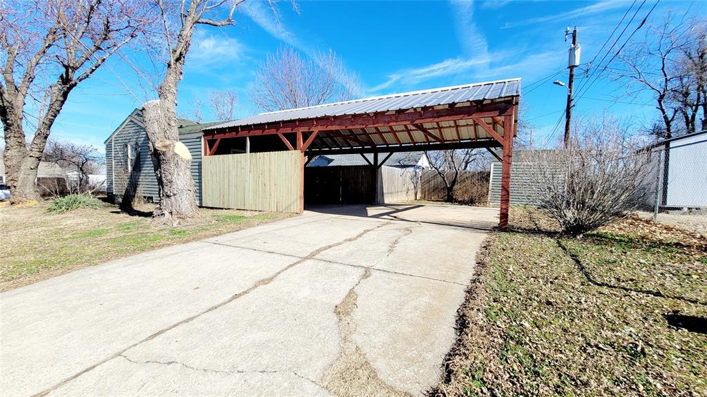 300 E Kittyhawk Drive Property Photo 19