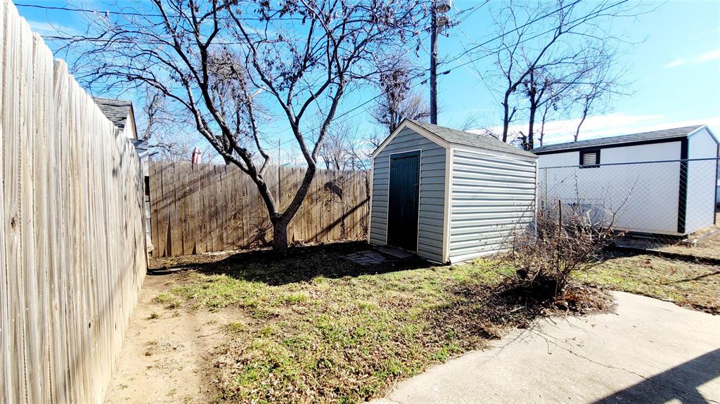 300 E Kittyhawk Drive Property Photo 22
