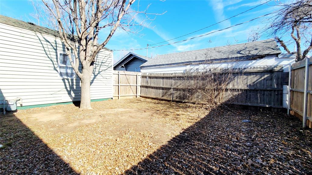 300 E Kittyhawk Drive Property Photo 23
