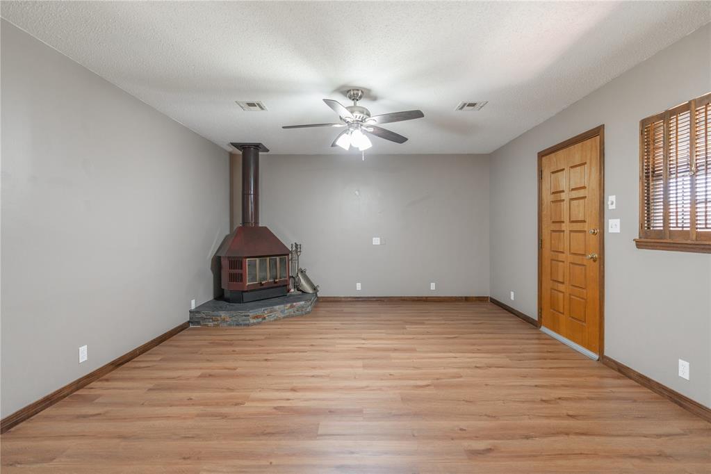 5701 Nw 58th Street Property Photo 9