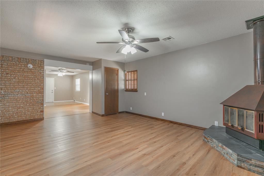 5701 Nw 58th Street Property Photo 11