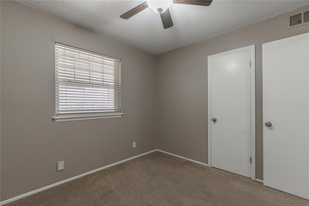 5701 Nw 58th Street Property Photo 20