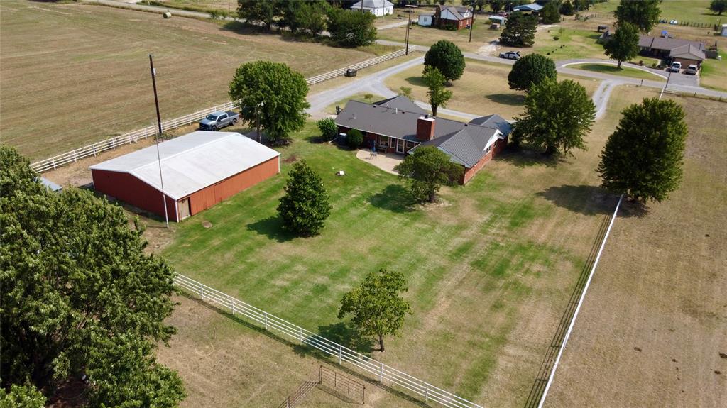 258400 E 805 Road Property Photo 4