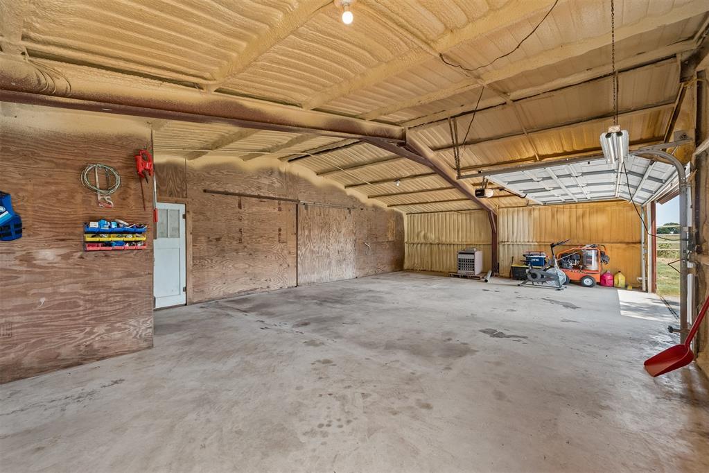 258400 E 805 Road Property Photo 32