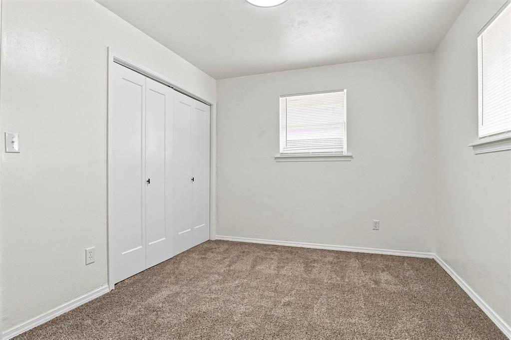 208 S Norman Avenue Property Photo 18