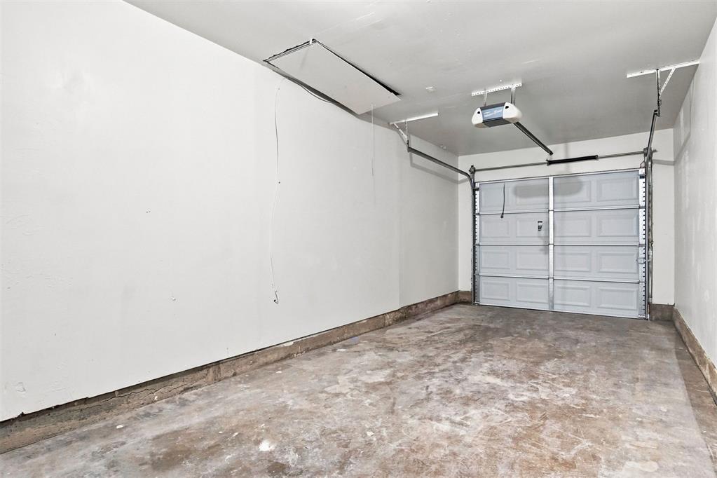 208 S Norman Avenue Property Photo 23