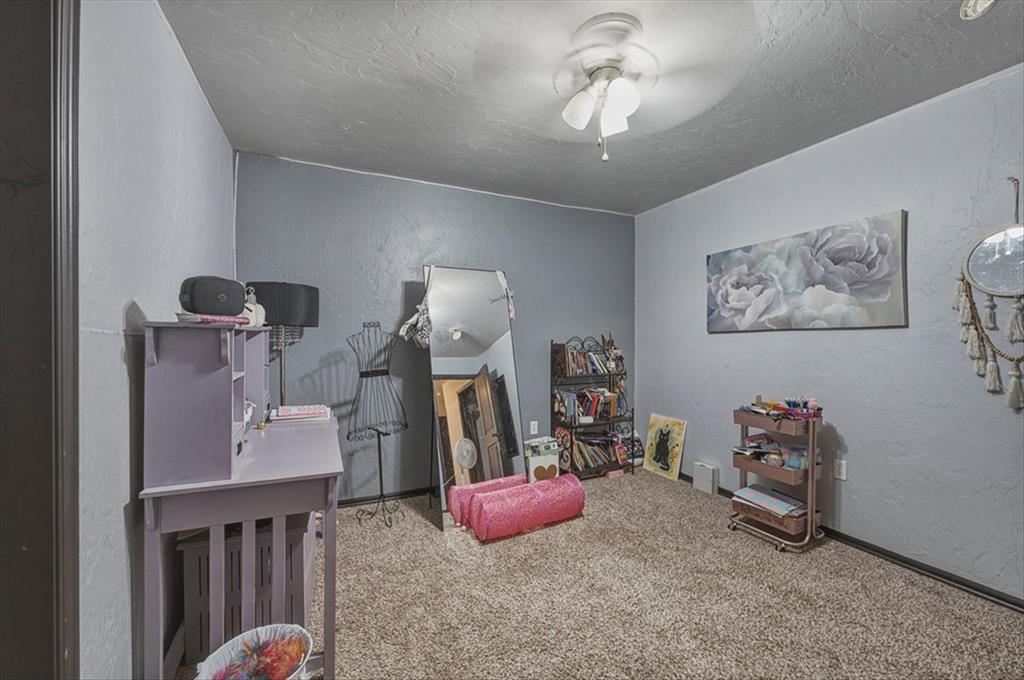 19704 Harness Court Property Photo 38