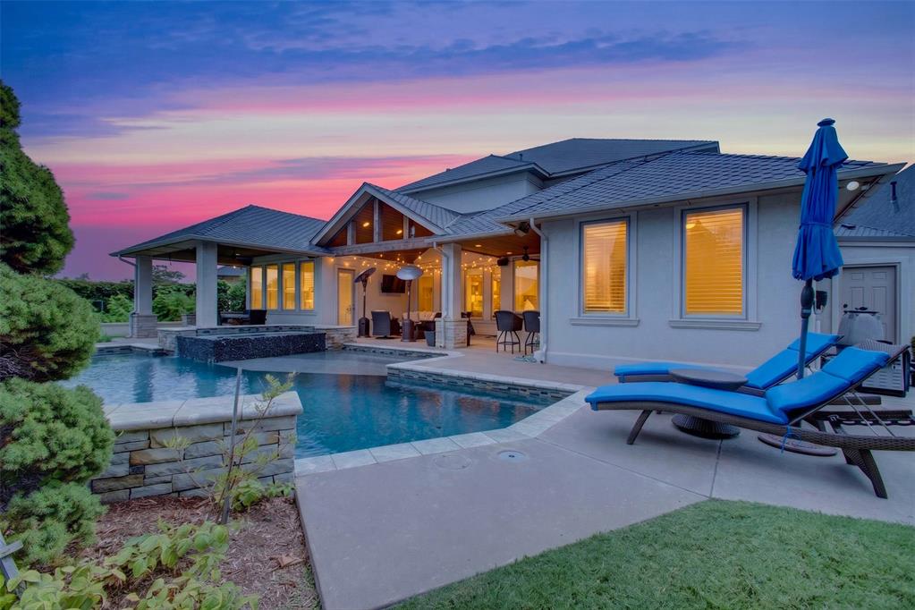 15604 Via Sierra Property Photo 2
