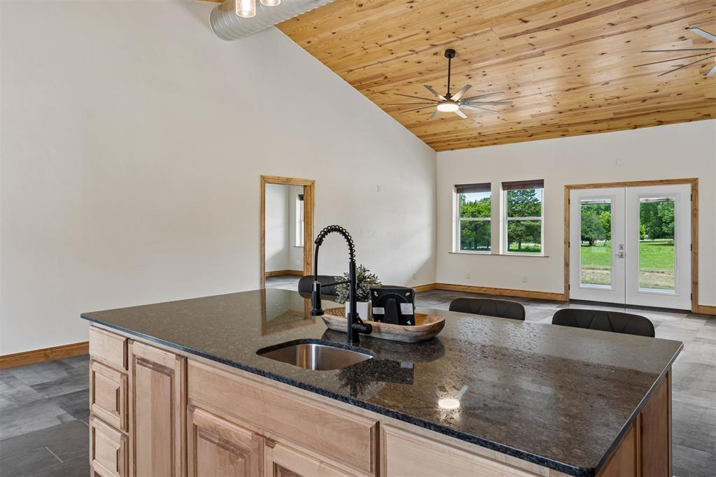 37950 W Macarthur Street Property Photo 15