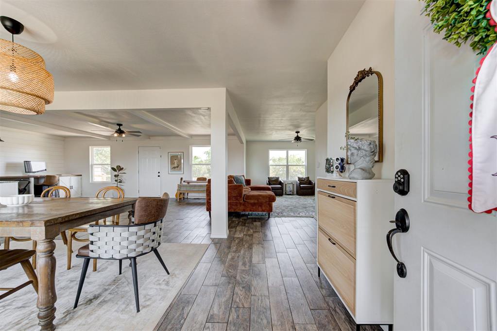 9966 Ne Highway 33 Property Photo 7
