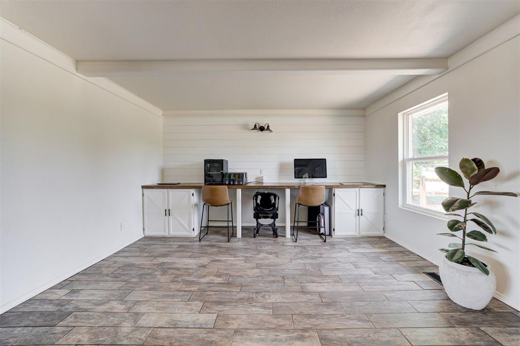 9966 Ne Highway 33 Property Photo 20