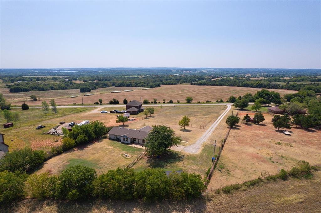 9966 Ne Highway 33 Property Photo 46