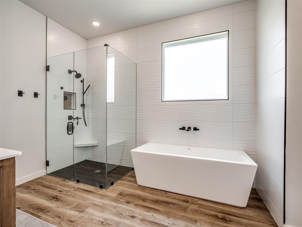 1330 Acclivis Court Property Photo 18