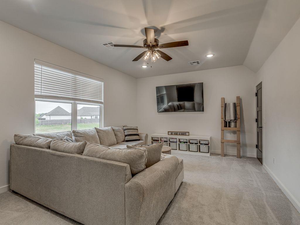 1330 Acclivis Court Property Photo 27