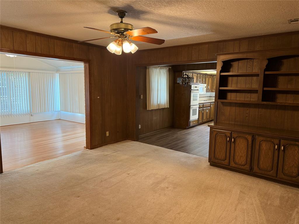 1205 Charles Drive Property Photo 7