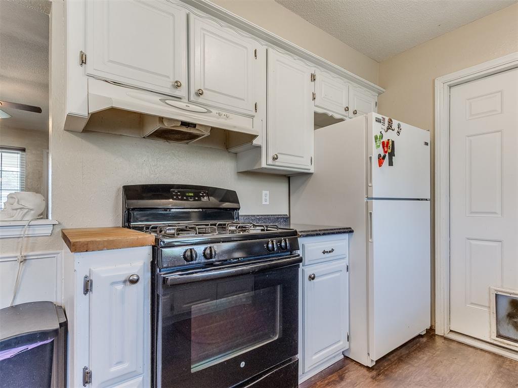 927 Sw 1st Street Property Photo 6