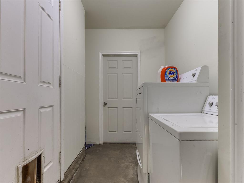 927 Sw 1st Street Property Photo 11