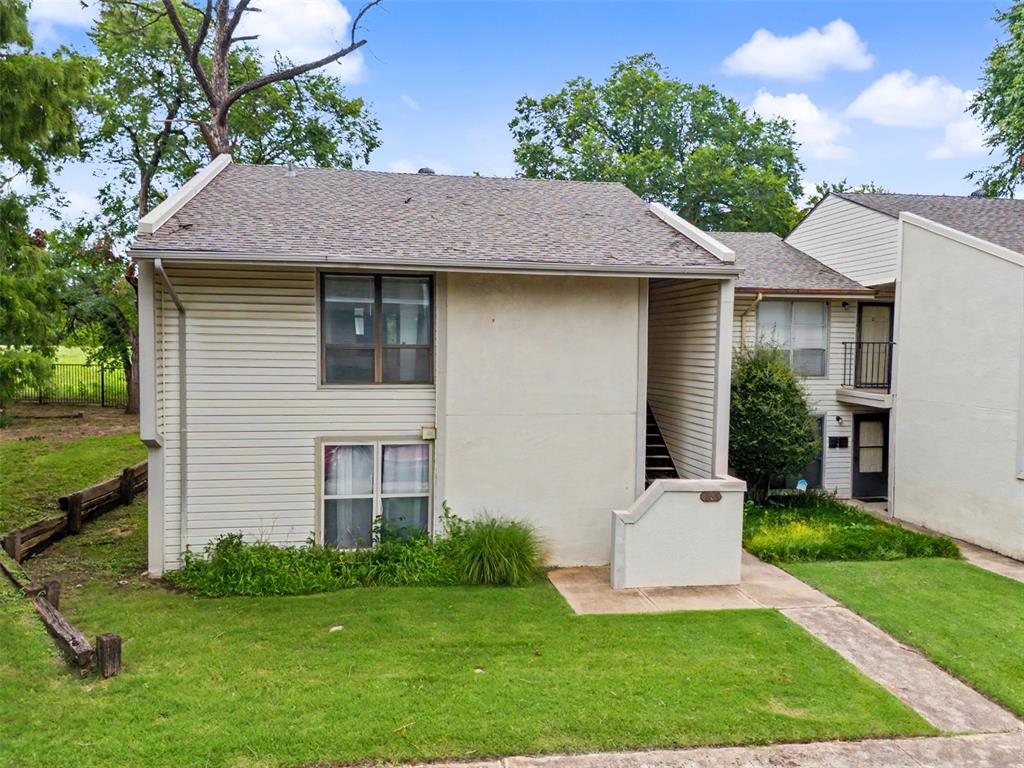 833 Cardinal Creek Boulevard C Property Photo 2