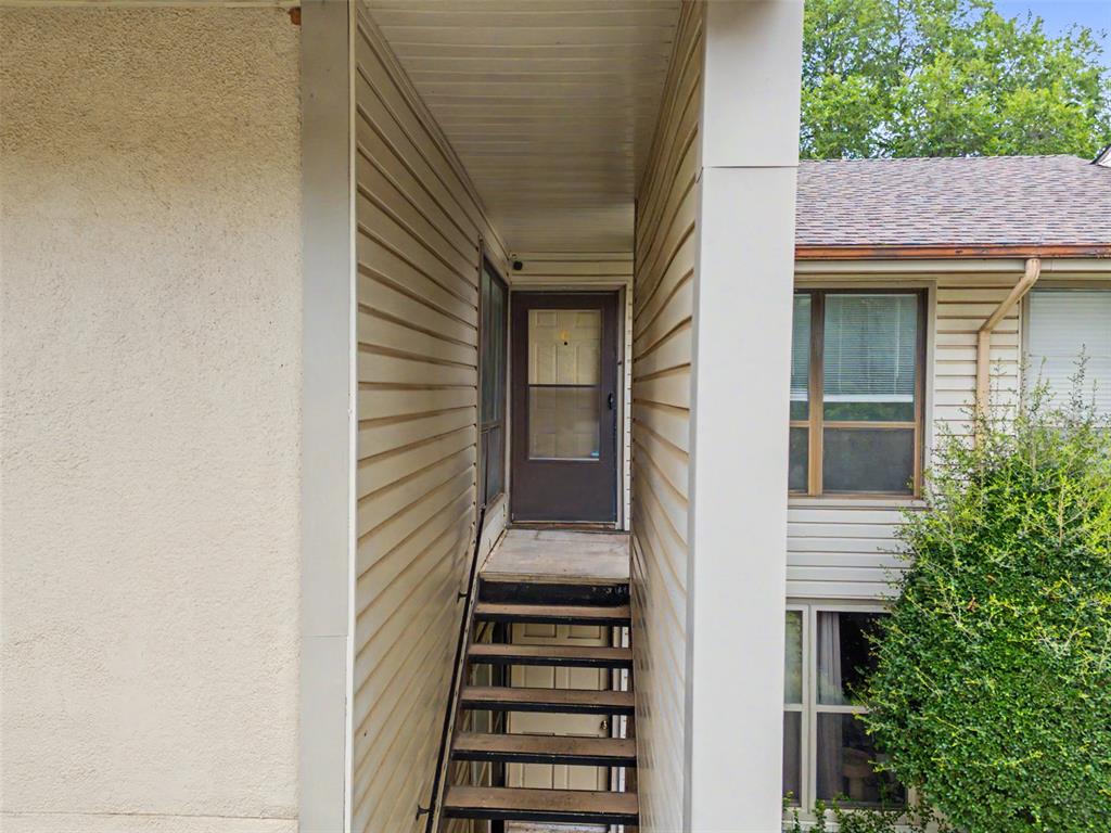 833 Cardinal Creek Boulevard C Property Photo 3