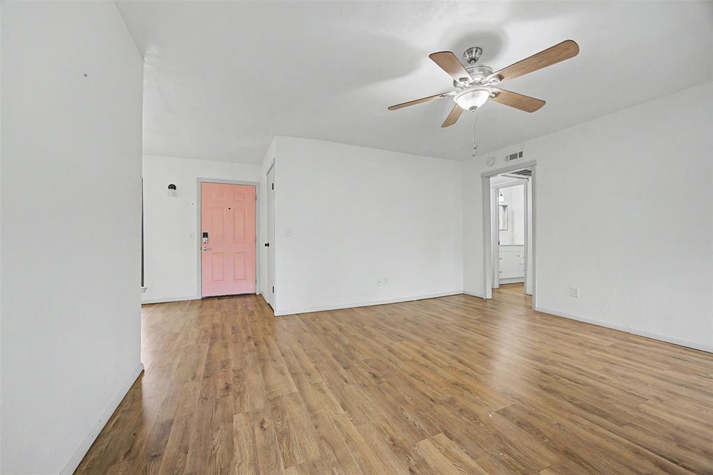 833 Cardinal Creek Boulevard C Property Photo 16