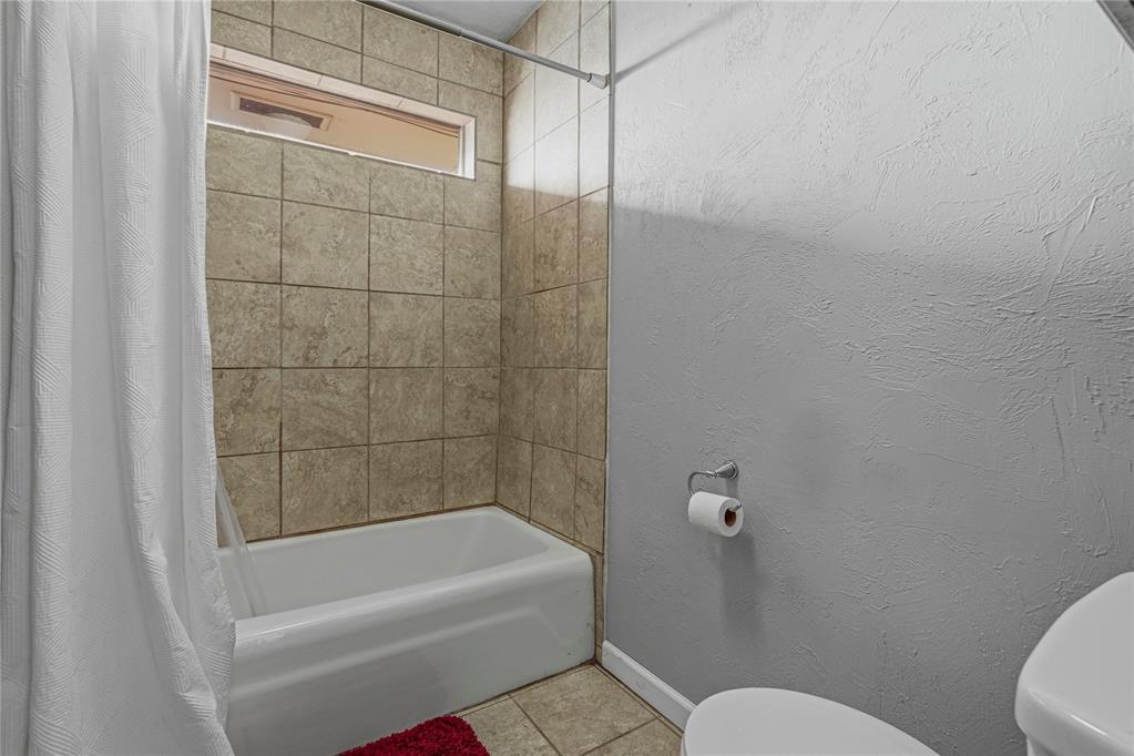 11917 Camelot Place Property Photo 33