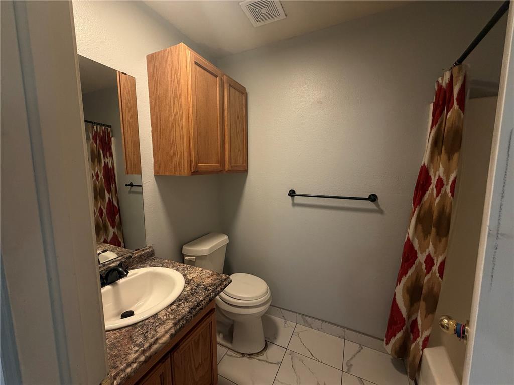 2240 Sw 25th Street Property Photo 6