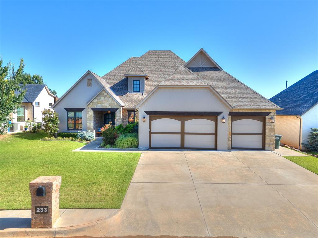 233 Saint Claire Drive Property Photo 1