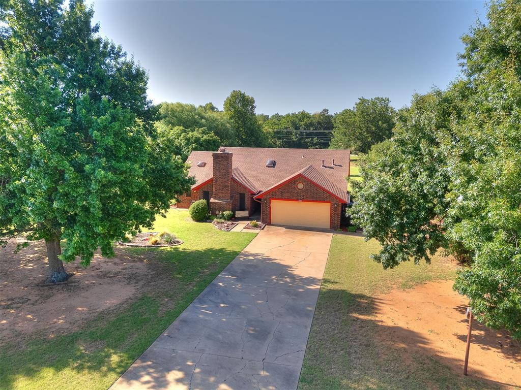 2201 Dena Drive Property Photo 2