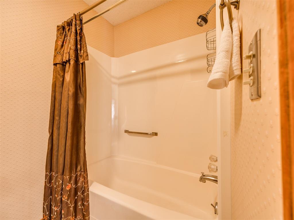 2201 Dena Drive Property Photo 25