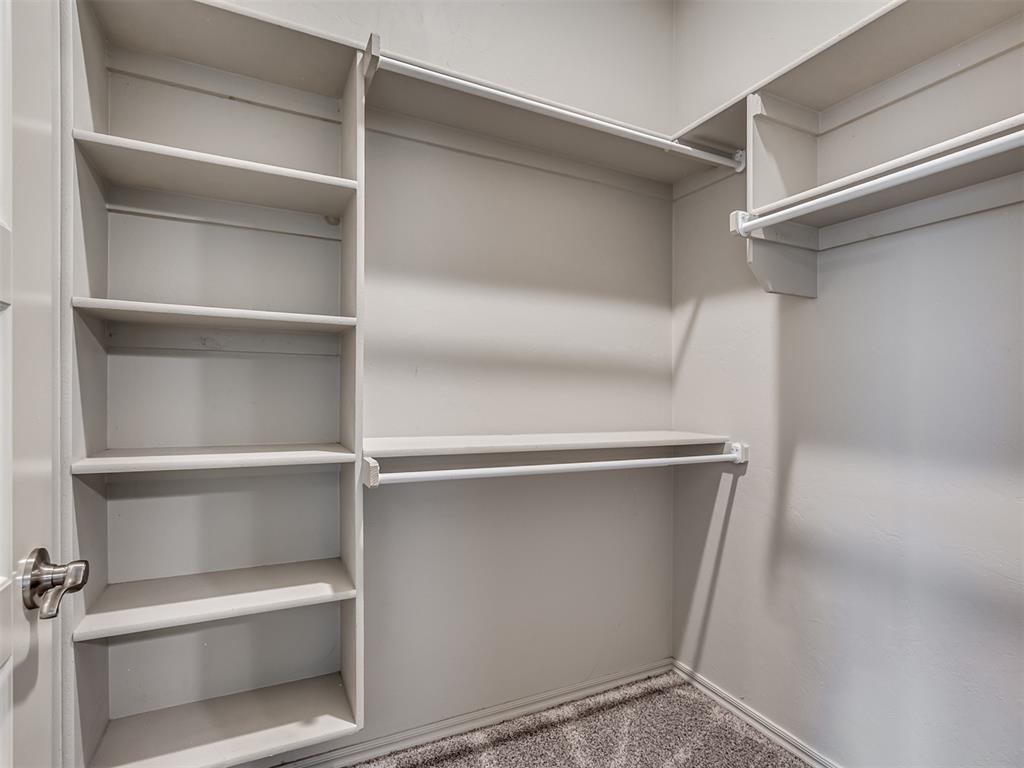 1305 N Storybrook Street Property Photo 16