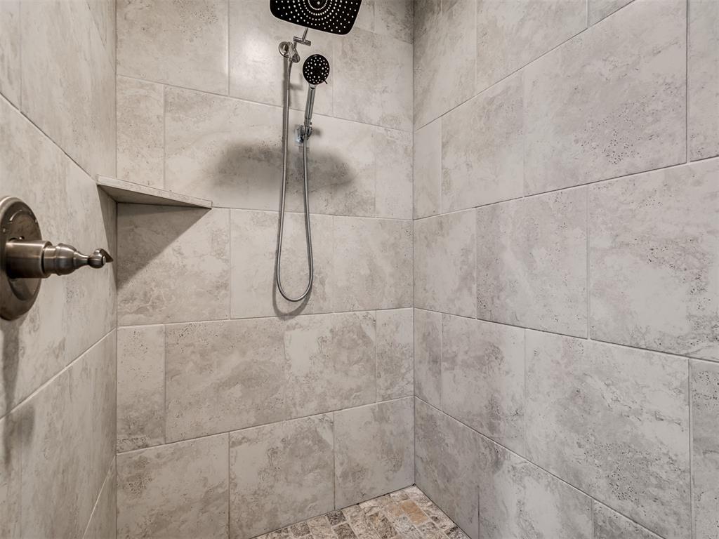 1305 N Storybrook Street Property Photo 19