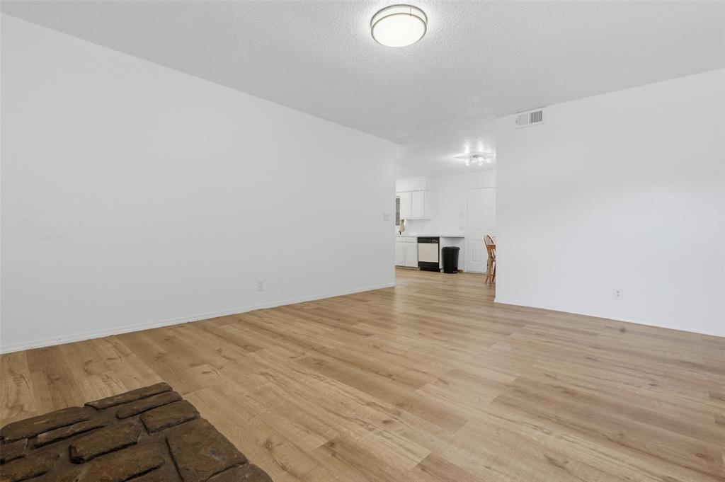 1623 Hardwood Grove Street Property Photo 7