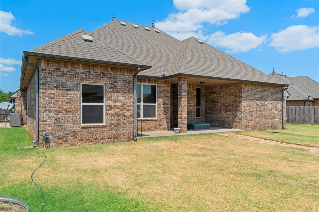 10904 Sw 19th Street Property Photo 32