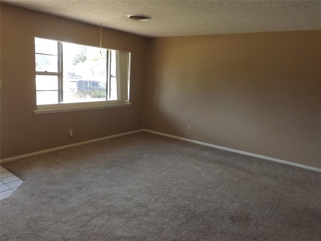 1908 N Robin Street Property Photo 7