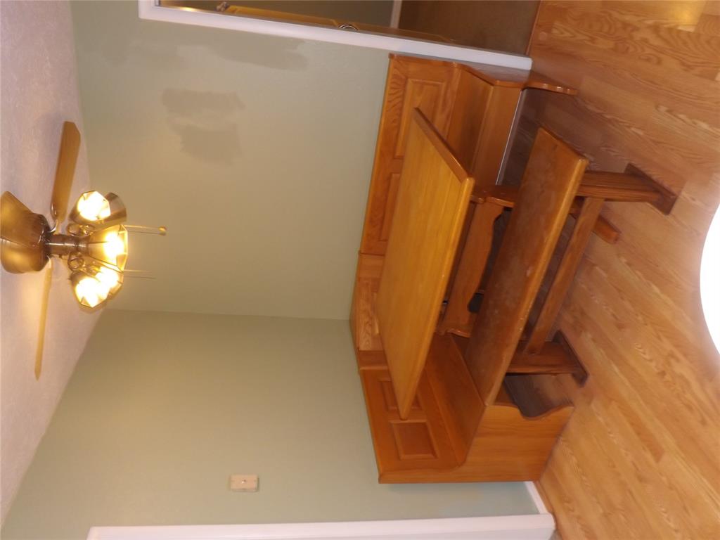 1908 N Robin Street Property Photo 18