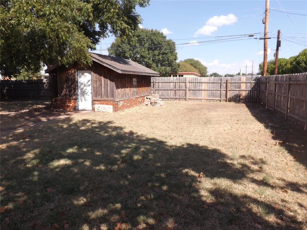 1908 N Robin Street Property Photo 34