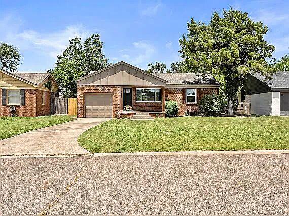 1825 Sheffield Road Property Photo 1