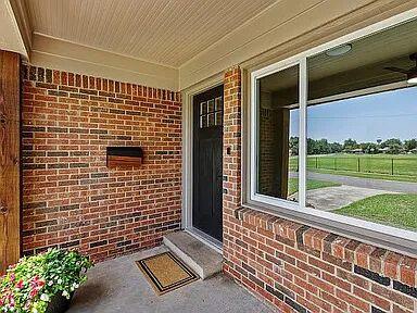 1825 Sheffield Road Property Photo 3